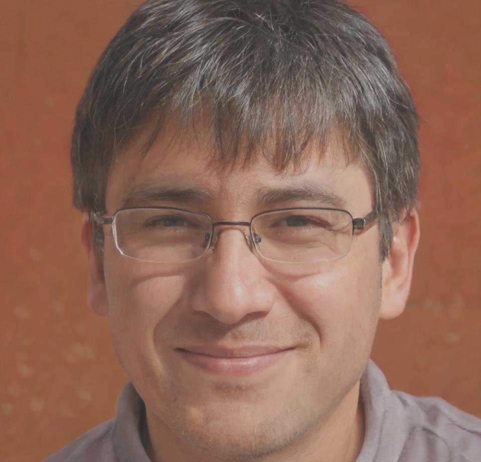 Roberto Silva, Consultor en Estrategia Empresarial